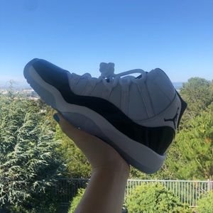 Air Jordan 11 Concord (SOLD)